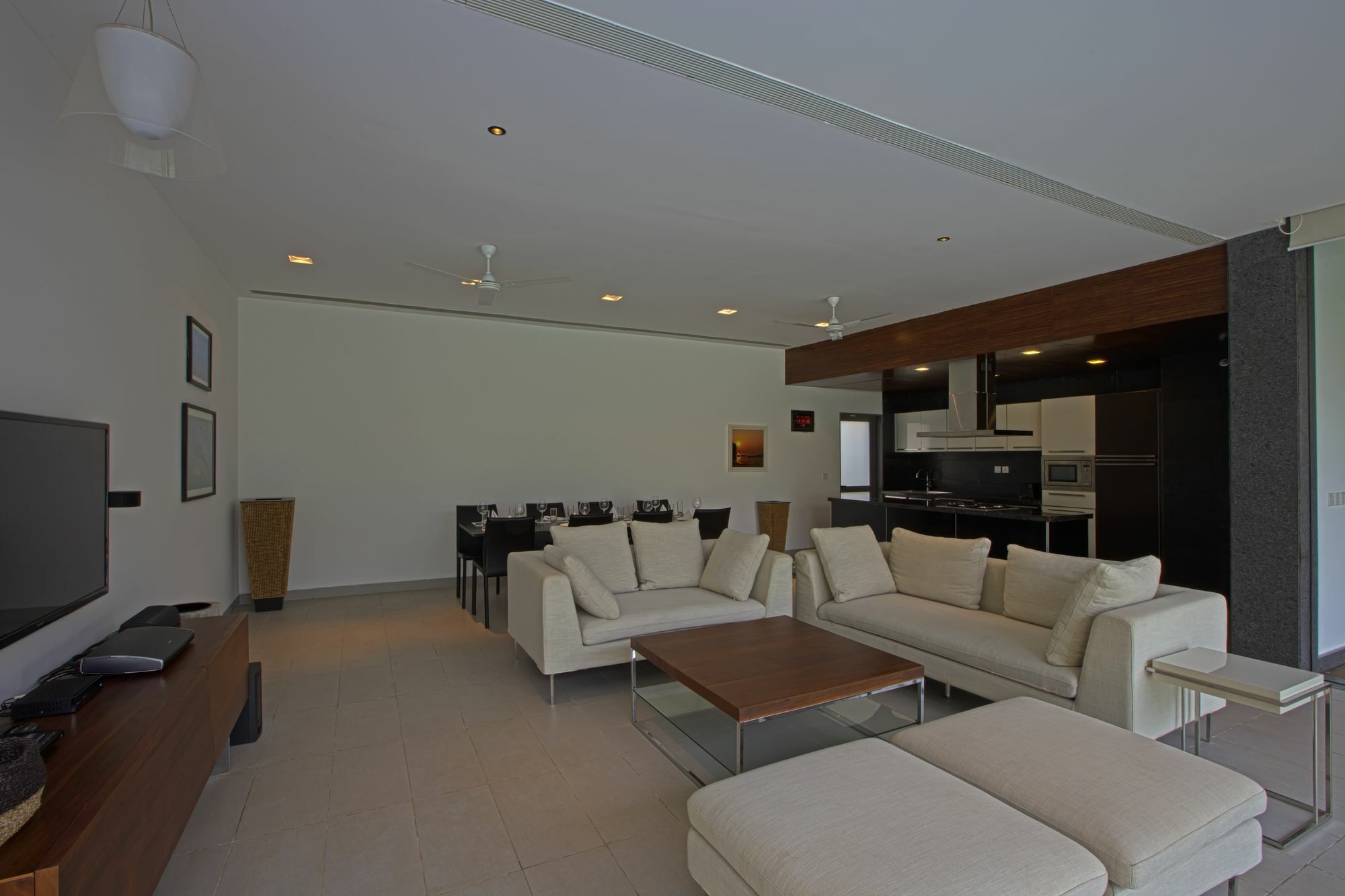 Calem Grove Hotel Кандолим Екстериор снимка